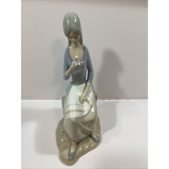 VINTAGE Miguel Requena Porcelain Figurines Girl SKU # 1516‎